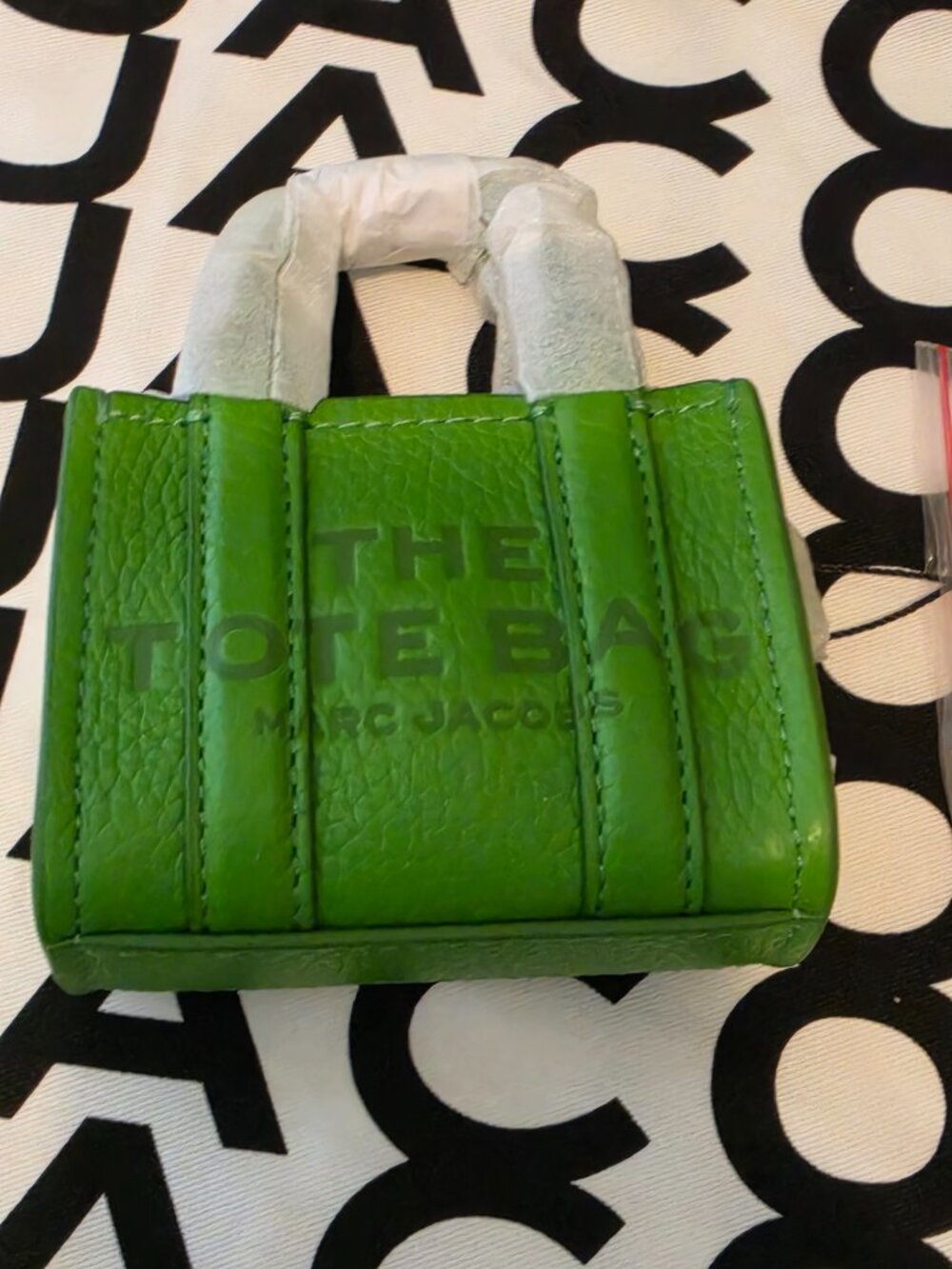 Marc Jacobs Small Leather Green Tote Crossbody w/ Matching Wallet & Tote Charm - Picture 12 of 17